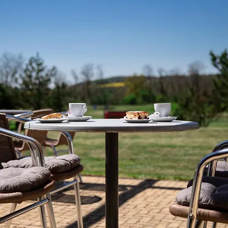Darovansky Dvur - Wellness & Golf Resort