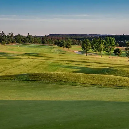 Darovansky Dvur - Wellness & Golf 4*