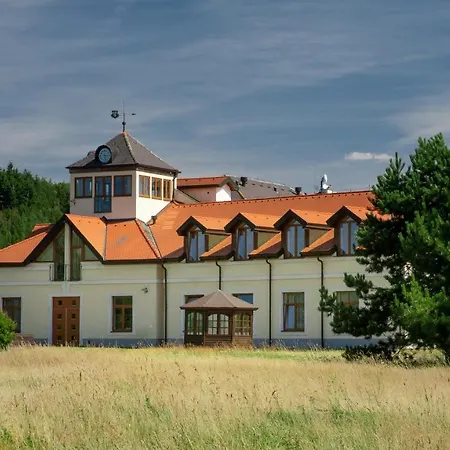 Ośrodek wypoczynkowy Darovansky Dvur - Wellness & Golf