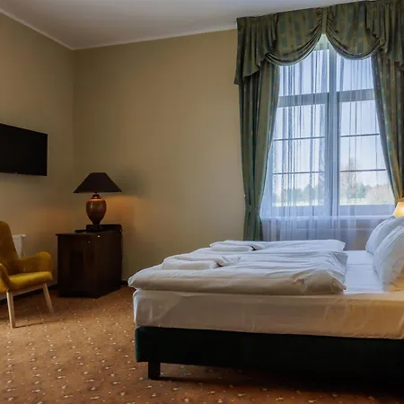 Darovansky Dvur - Wellness & Golf 4*