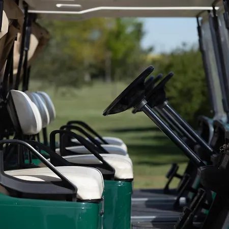 Darovanský Dvůr - Wellness&golf Rezort 4*