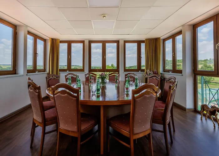 Darovansky Dvur - Wellness & Golf 4*