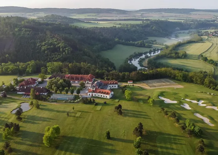 Resort Darovansky Dvur - Wellness & Golf 4*