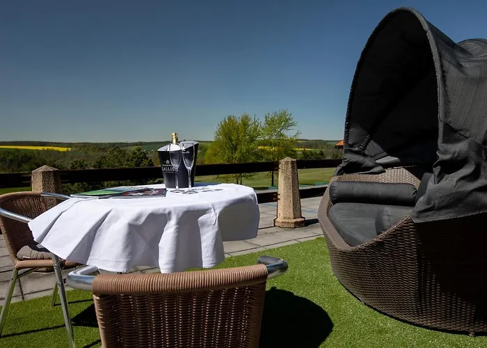 Darovansky Dvur - Wellness & Golf 4*